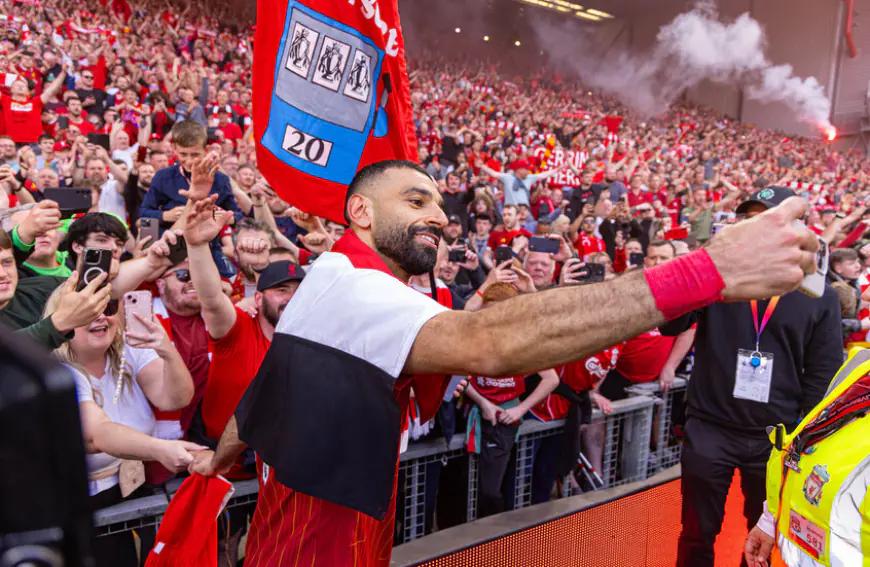 محمد صلاح.. سعيد بجائزة أفضل لاعب في إنجلترا