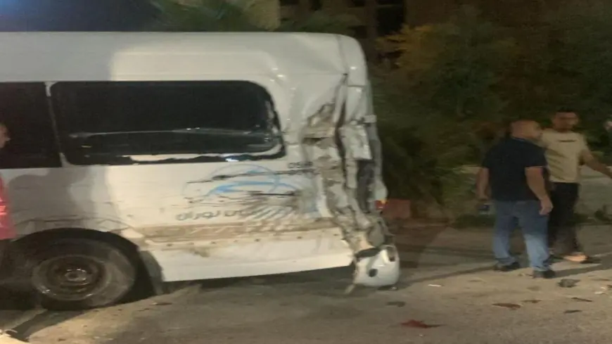 الاحتلال يصدم حافلة حجاج في جنين بشكل متعمد