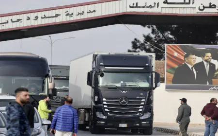 1700 شاحنة غادرت أمس الاثنين من الأردن إلى سوريا