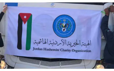الهيئة الخيرية الهاشمية تسير 50 شاحنة مساعدات غذائية إلى غزة