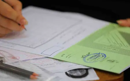 طلبة توجيهي يشكون من صعوبة امتحان اللغة العربية