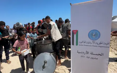الحملة الأردنية توزع الخبز في مواصي خان يونس بالشراكة مع الهيئة الخيرية الهاشمية