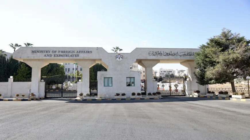 الصفدي يستقبل وفدا من وزارة الخارجية السورية