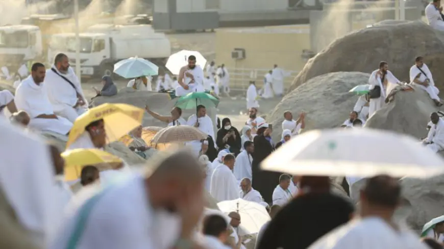 الخلايلة يدعو الحجاج الأردنيين لعدم مغادرة المخيمات في عرفات تجنبا لضربات الشمس