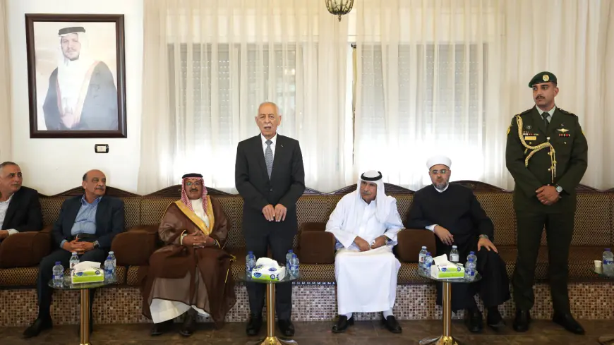 مندوبا عن الملك وولي العهد.. العيسوي يقدم واجب العزاء لعشائر العميان والقباعي والقباني