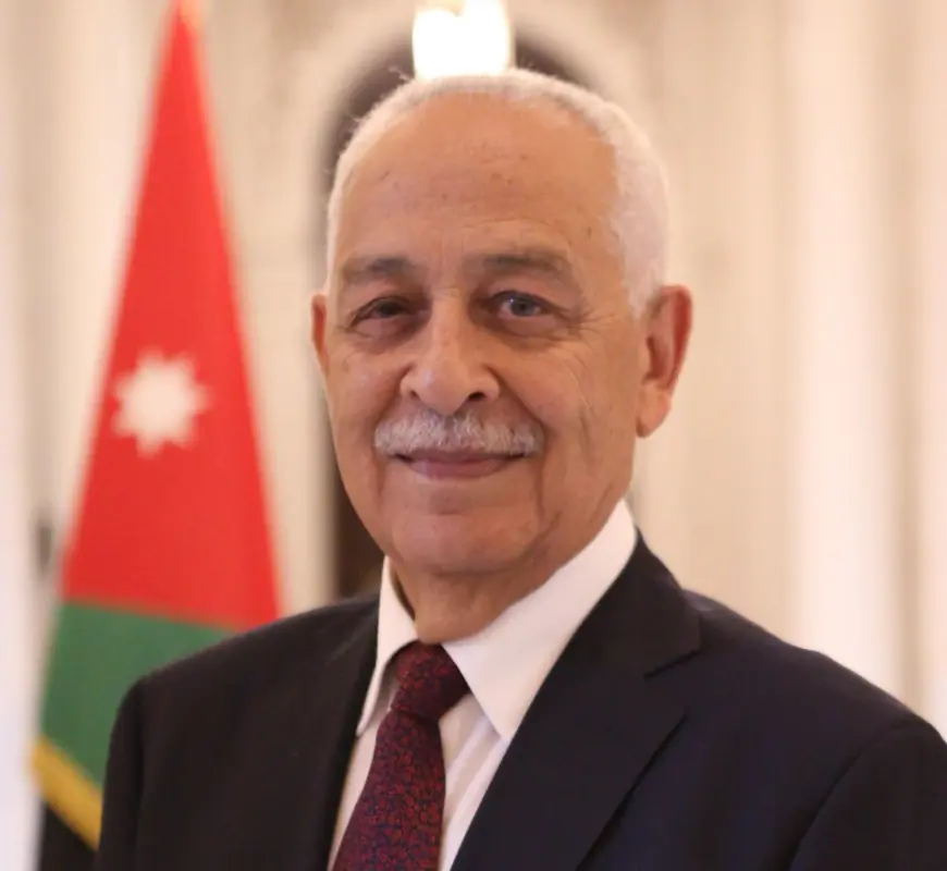 العيسوي ينقل تمنيات الملك وولي العهد بالشفاء للعَين والوزير الأسبق طبيشات