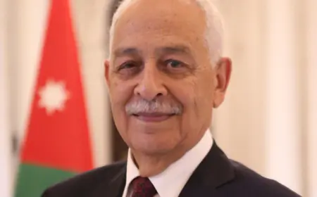 العيسوي ينقل تمنيات الملك وولي العهد بالشفاء للوزير استيتية