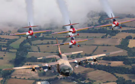 وصول طائرة سلاح الجو الملكي المشاركة في معرض الإيرتاتو إلى المملكة المتحدة