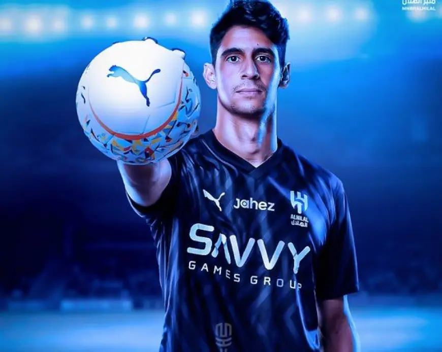 الهلال يُغري بونو بعقد خرافي.. والحارس المغربي يرد بالوفاء حتى 2028