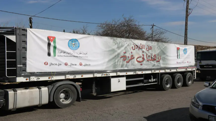 (الهيئة الخيرية): عبور قافلة مساعدات إلى شمال غزة لصالح منظمة المطبخ المركزي العالمي