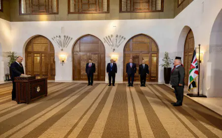 خريسات و الماضي و العوايشة يؤدون اليمين القانونية أمام الملك