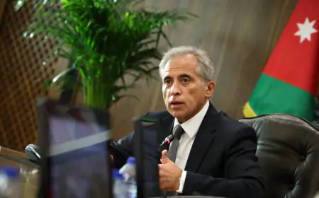 رئيس الوزراء التقى منفردًا مع كل وزير مغادر قبيل التعديل الوزاري