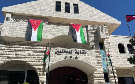 رئيس الوزراء يصدر تعميم بحصر التعاون الإعلامي مع الصحفيين المسجلين والعاملين في المؤسسات المرخصة