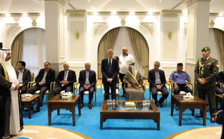 مندوبا عن الملك وولي العهد.. العيسوي يعزي بوفاة نجل النائب الصقور