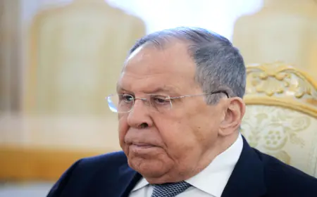 لافروف  يكشف عن منح الأردن 1500 منحة دراسية