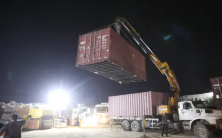 القوات المسلحة الأردنية تسير قافلة مساعدات إنسانية إلى غزة لدعم المستشفيين الميدانيين