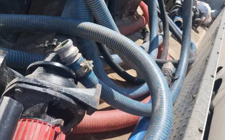 مداهمة مائية في إربد.. كشف آبار سرية ومضخات لسرقة المياه من الخط الناقل (صور)