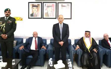 مندوبا عن الملك وولي العهد.. العيسوي يعزي الشواربة والطراونة والشوبكي وجنكات والشوابكة