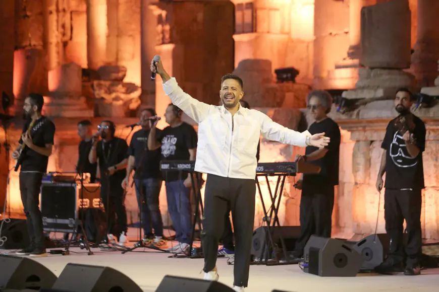 ليلة فنية مصرية للفنان حماقي على المسرح الجنوبي ضمن مهرجان جرش39