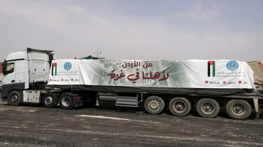 مهرجان الطعام والهيئة الهاشمية تسيران قافلة مساعدات إلى غزة