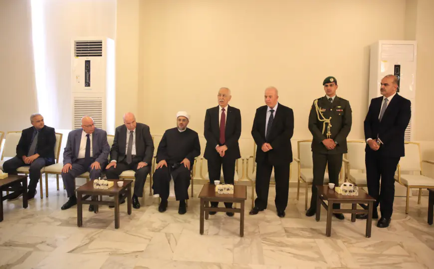 مندوبا عن الملك وولي العهد.. العيسوي يعزي بوفاة النائب الأسبق مفيد المبسلط 