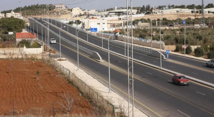 الأشغال: انطلاق مشروع صيانة 6 طرق رئيسية في إقليم الوسط