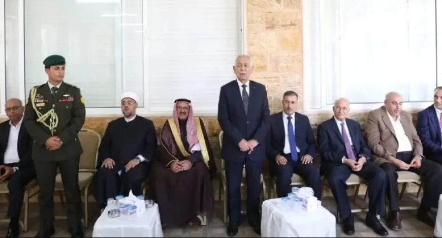 مندوبا عن الملك وولي العهد.. العيسوي يعزي عشيرة ابو حمور
