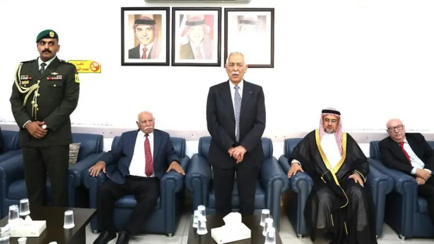 مندوبا عن الملك وولي العهد.. العيسوي يعزي الشواربة والطراونة والشوبكي وجنكات والشوابكة