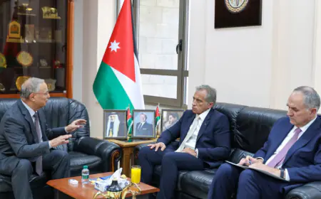 رئيس الوزراء يلتقي مع رئيس المجلس القضائي