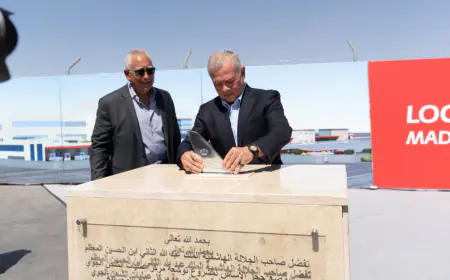 الملك يزور مطار الملكة علياء الدولي ويطلق مشروعين جديدين