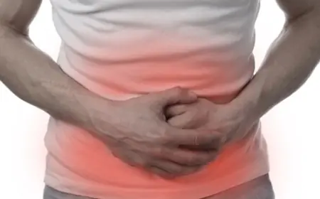 اشتباه بتسمم غذائي يصيب 23 طالبا بعد تناول وجبة فلافل.. والصحة تحقق