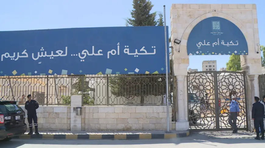 تكية أم علي توزع 234,500 وجبة طعام في غزة والضفة الغربية منذ رمضان