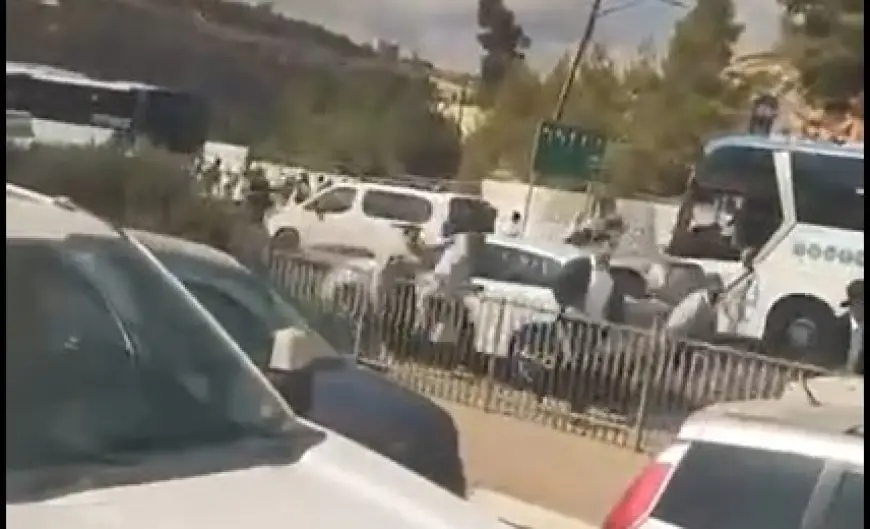 6 قتلى و15 جريحا في عملية إطلاق النار بالقدس المحتلة