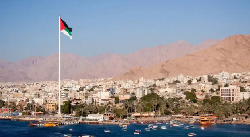 إعفاء السياح الأجانب من رسوم تأشيرة المغادرة وختم الجوازات في واحة أيلة