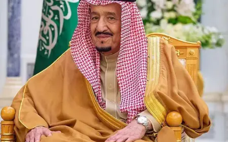 إشادة واسعة بقرار الملك سلمان فتح مسجد القبلتين على مدار الساعة