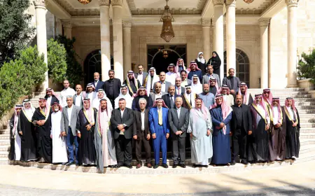 العيسوي يلتقي وفدا من عشائر بئر السبع وممثلين عن جمعية الرواد للفنون التشكيلي