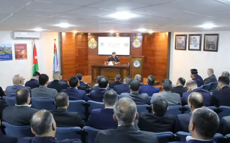 اللواء المعايطة يزور إدارة مكافحة المخدرات ويشيد بجهودها الميدانية والتوعوية والعلاجية