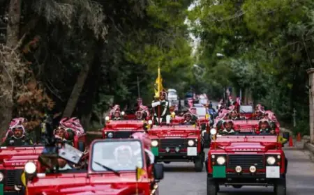 جلالة الملك يصل مجلس الأمة متوسطا الموكب الأحمر لافتتاح الدورة العادية الثانية