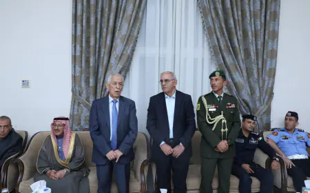 مندوبا عن الملك وولي العهد.. العيسوي يقدم واجب العزاء لــ(6) عشائر أردنية