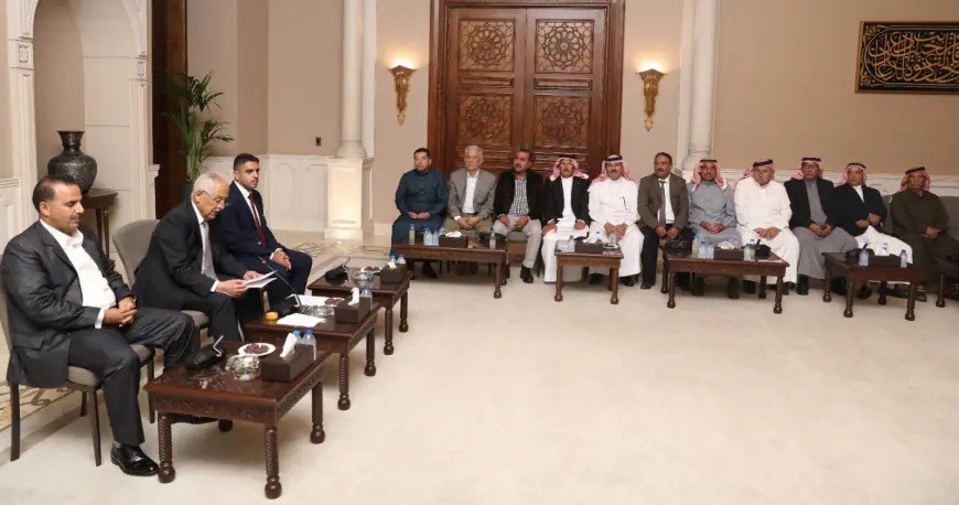 العيسوي يلتقي وفدا  من أبناء عشيرة المشاقبة