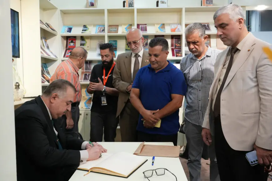 السفير العراقي لدى المملكة يزور معرض عمان الدولي للكتاب