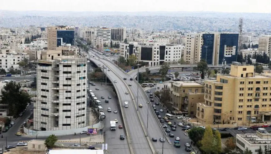 طقس لطيف وتحذيرات من الضباب على المرتفعات حتى الاثنين