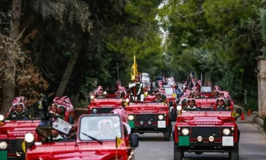 جلالة الملك يصل مجلس الأمة متوسطا الموكب الأحمر لافتتاح الدورة العادية الثانية