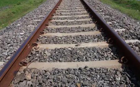 السعودية وسوريا تبحثان إنشاء خط سكة حديد يمر عبر الأردن