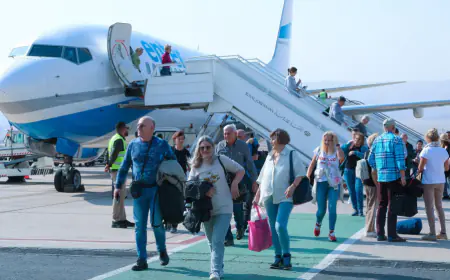 تحمل على متنها 189 سائحا..هبوط أول رحلة سياحية عارضة من بولندا في مطار الملك حسين