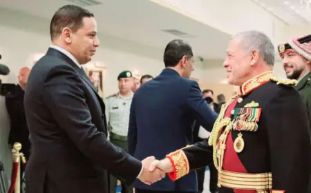 أبو هنية يكتب .. في ذكرى ميلاد الحسين نستذكر قائداً صنع مجد وطن