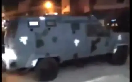 قوة أمنية تنفذ مداهمة في لواء الرمثا لشقيقين مطلوبين من حملة الفكر التكفيري