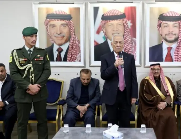 مندوبا عن الملك وولي العهد .. العيسوي يعزي الجلامدة والمعايطة