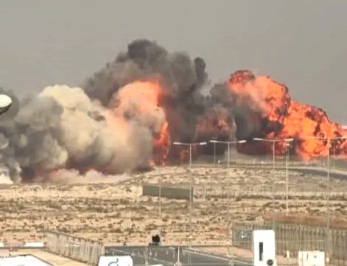  استئناف فعاليات معرض دبي للطيران بعد حادث تحطم مقاتلة هندية 