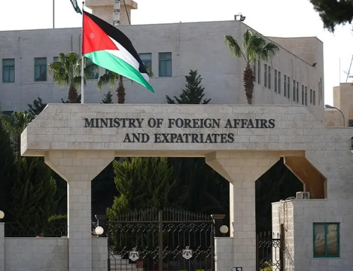 الخارجية تفتح باب التوظيف لوظائف.. طابع وخازن